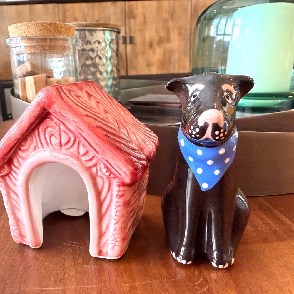 Ceramic Dog and House Salt & Pepper Set - Picture 8 of 10